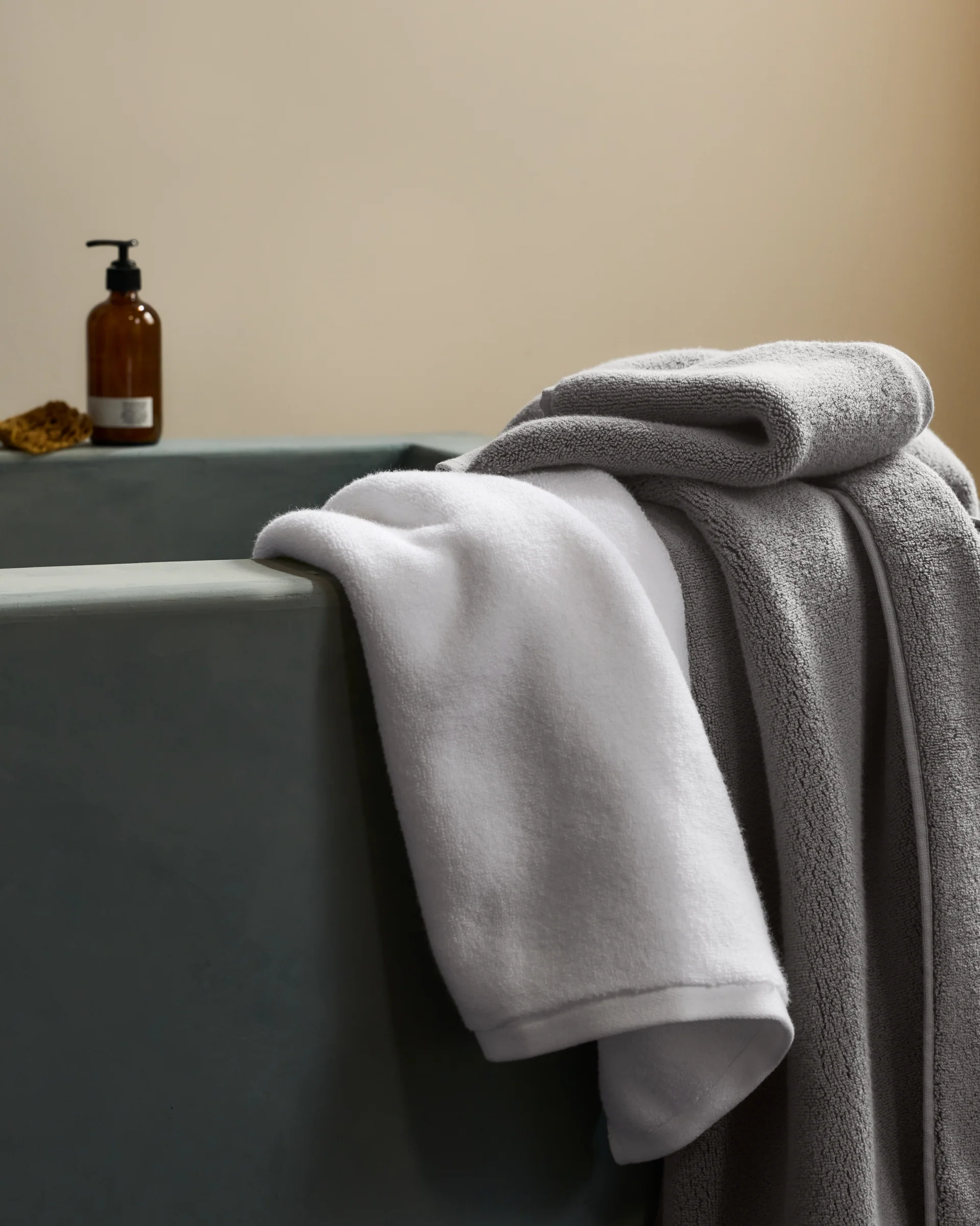 2+2 Organic Plush Bath Bundle - Pebble - Image 5