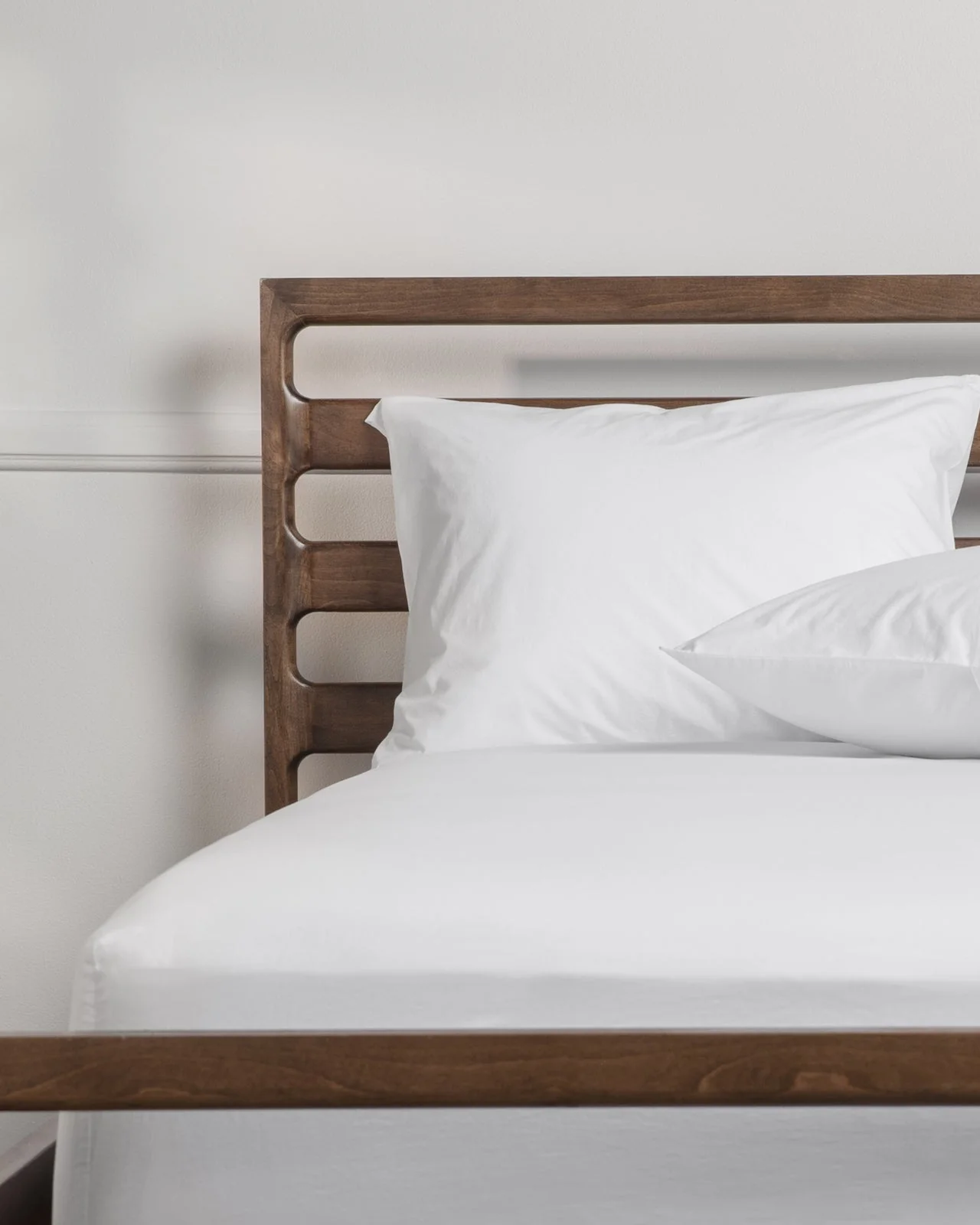 Brushed Cotton Fitted Sheet (White) - Image 4