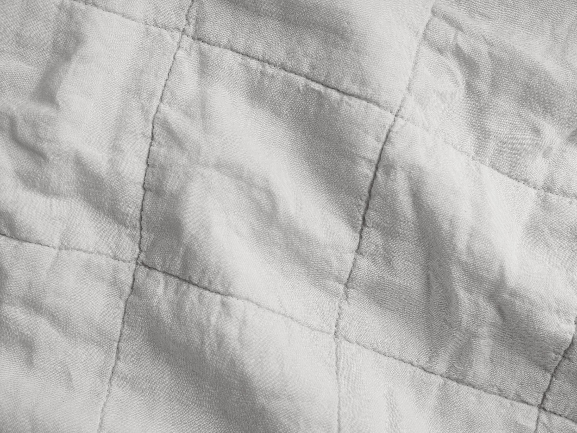 Linen Box Quilt (Fog) - Image 3