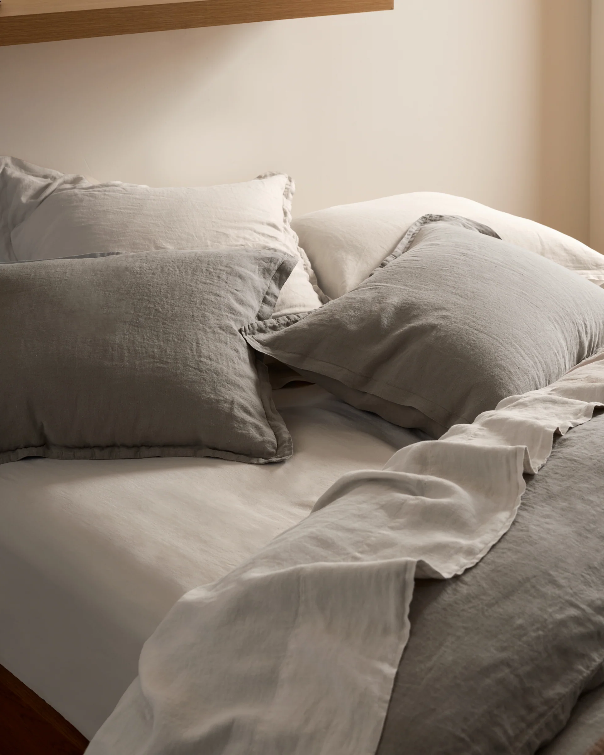 Linen Fitted Sheet (Dove) - Image 2