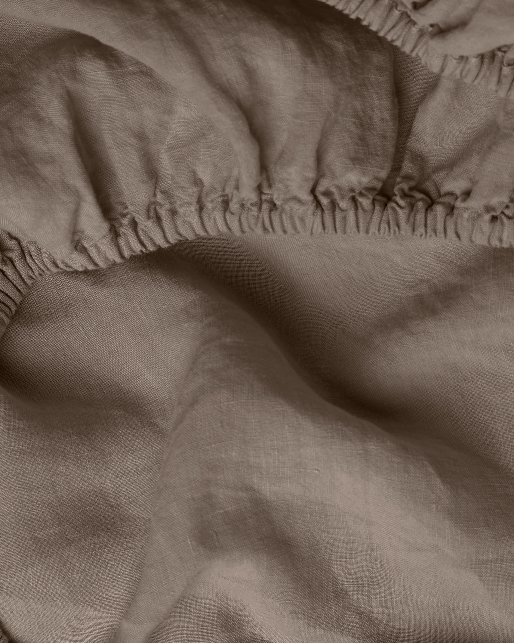 Linen Fitted Sheet (Warm Grey) - Image 3