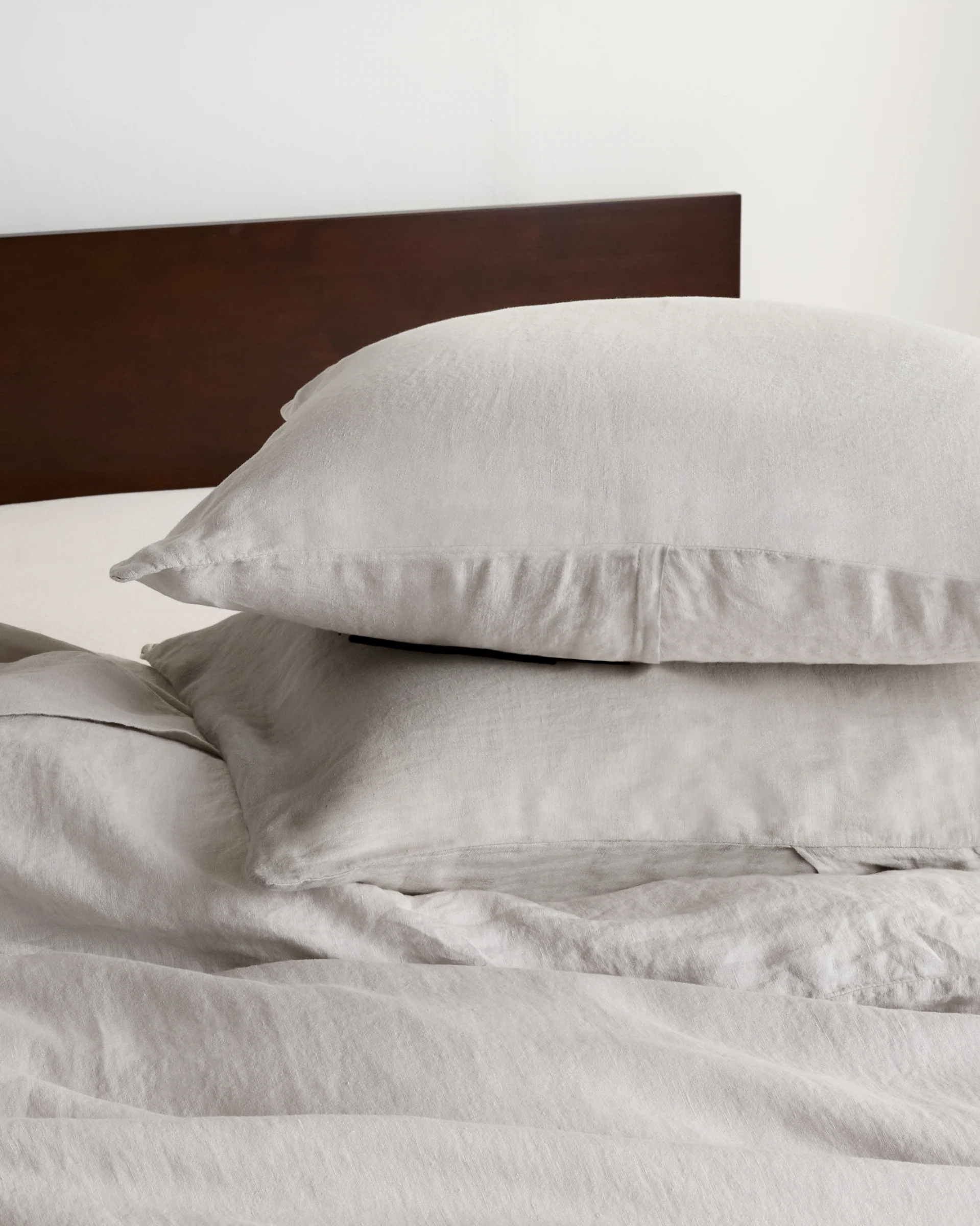 Linen Pillowcase Set (Dove) - Image 4
