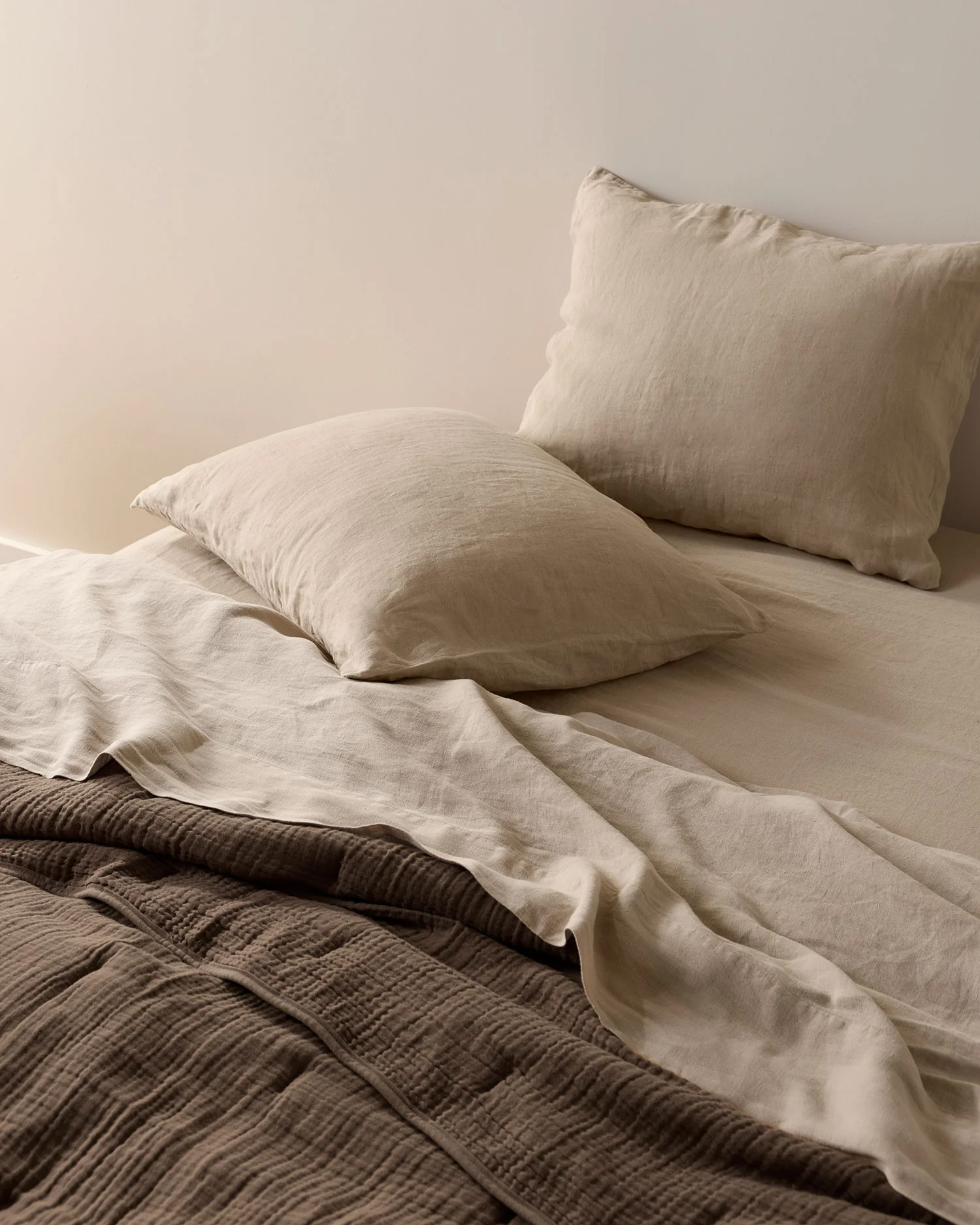 Organic Cloud Cotton Quilt (Warm Grey) - Image 4