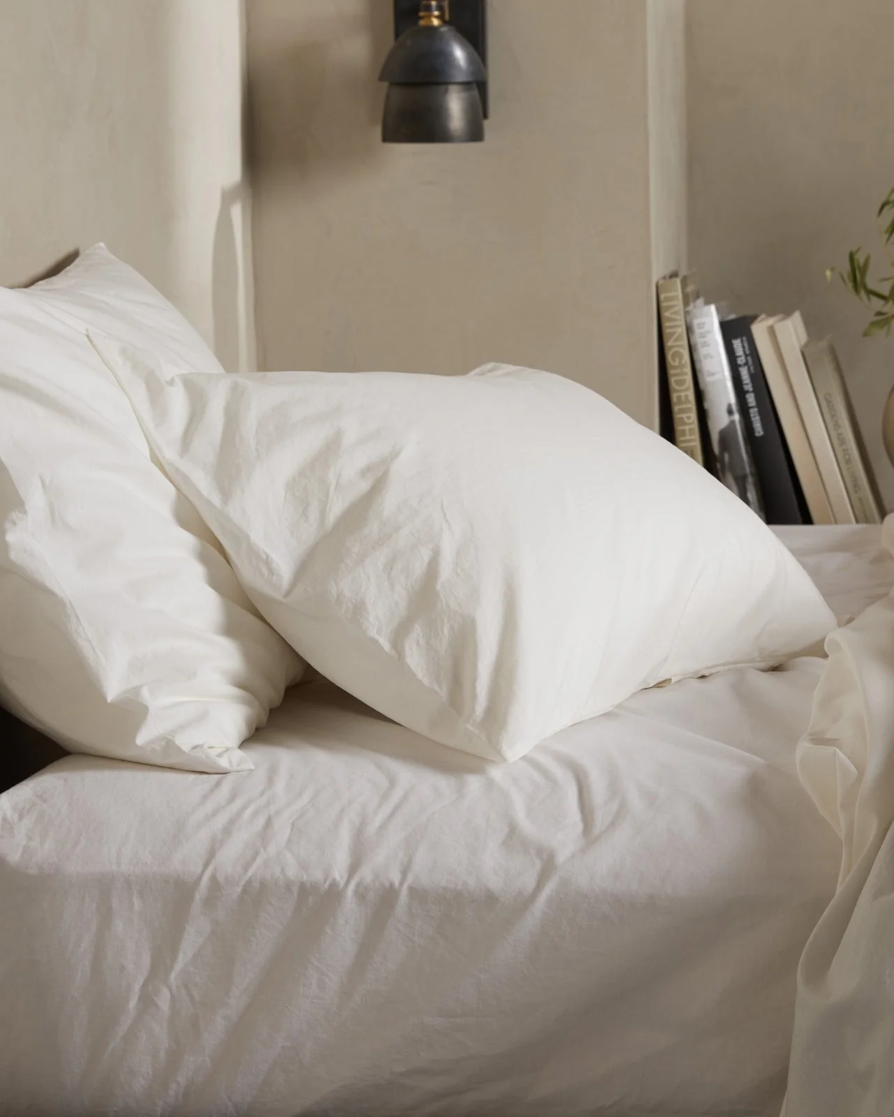 Percale Fitted Sheet (Cream) - Image 4