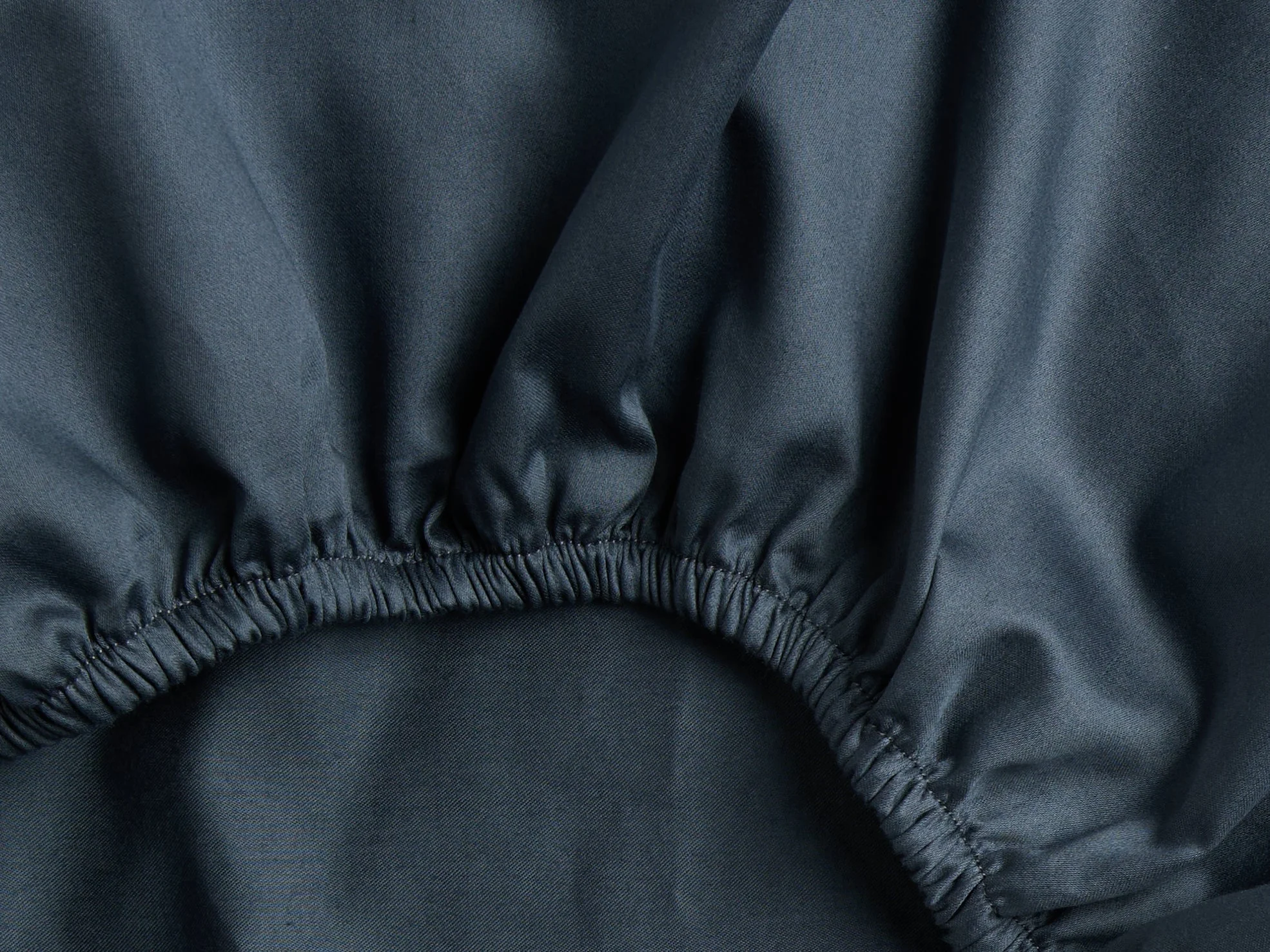 Sateen Fitted Sheet (Dusk) - Image 3